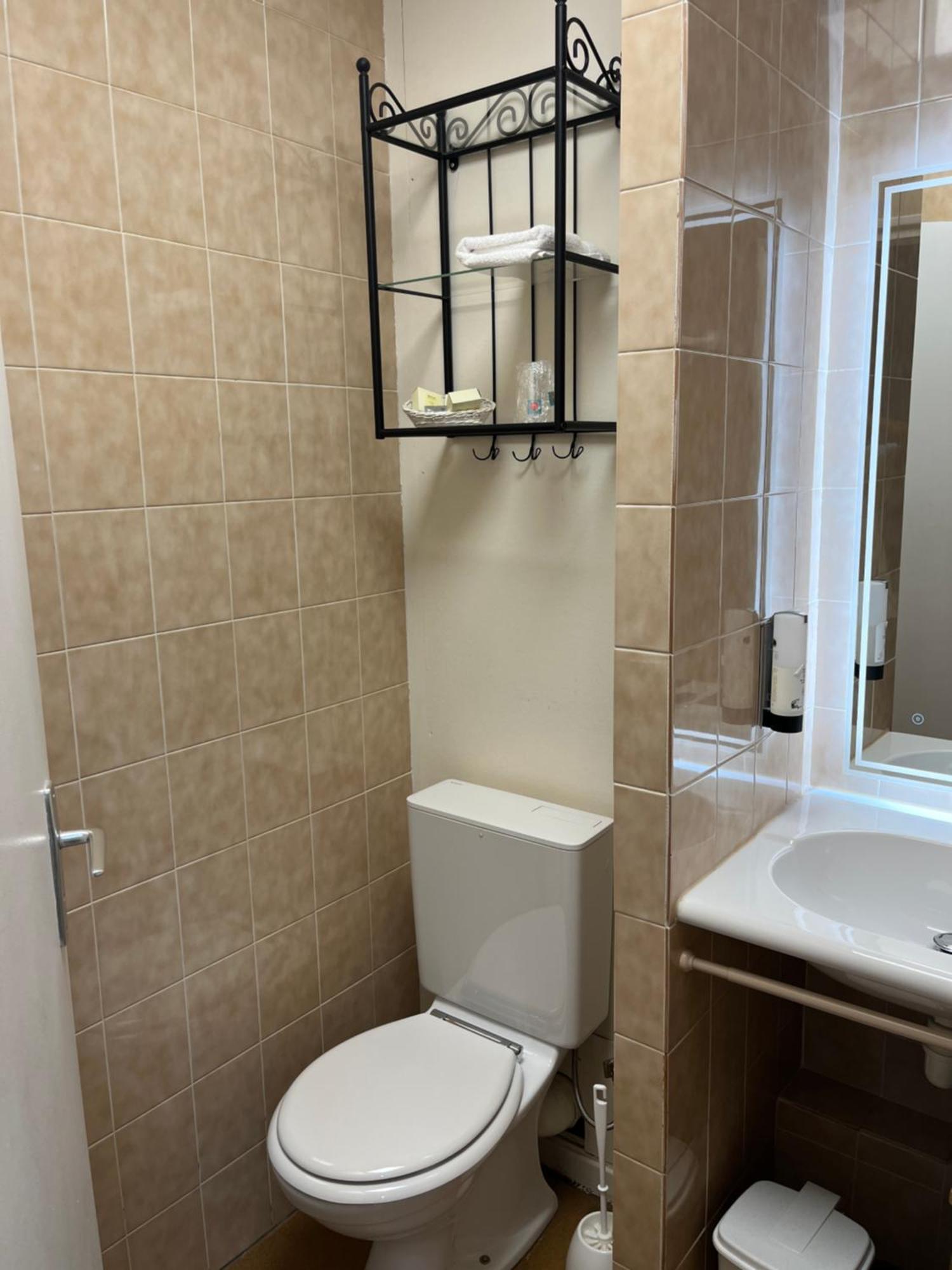 Guest house Chateau Lou Cante Perdrix La Vernarede